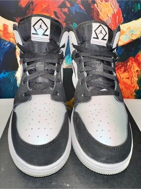 No.7 Air Jordan 1 Mid SE (GS) 'Diamond Shorts' Black/White Youth Sneakers